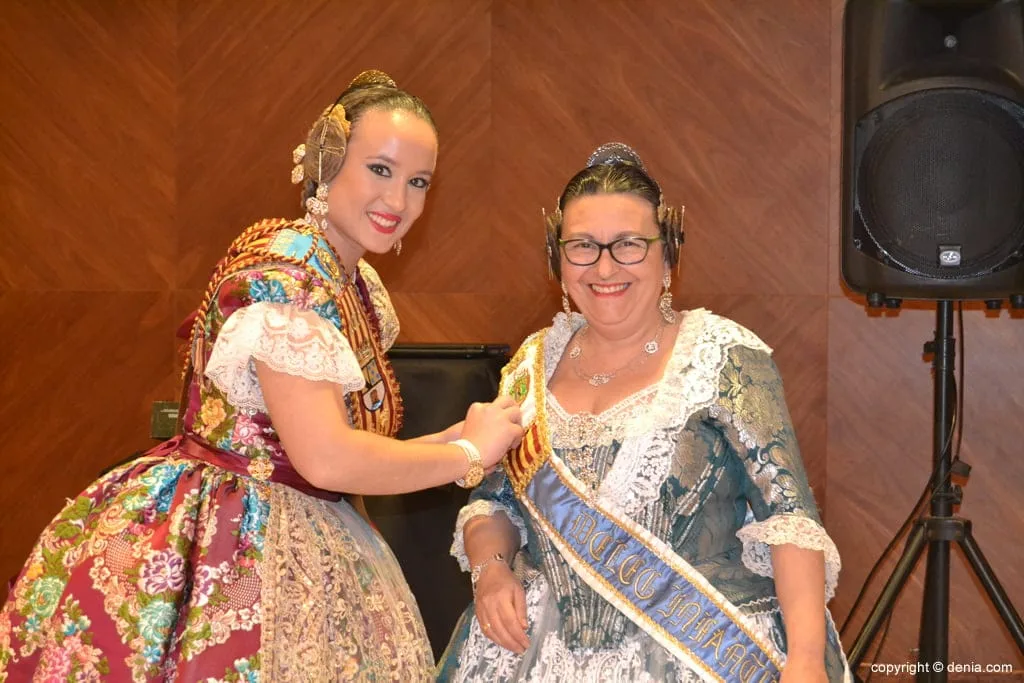 Sopar de Gala Falles Dénia 2015 - Bunyol d'or amb fulles de llorer i brillants