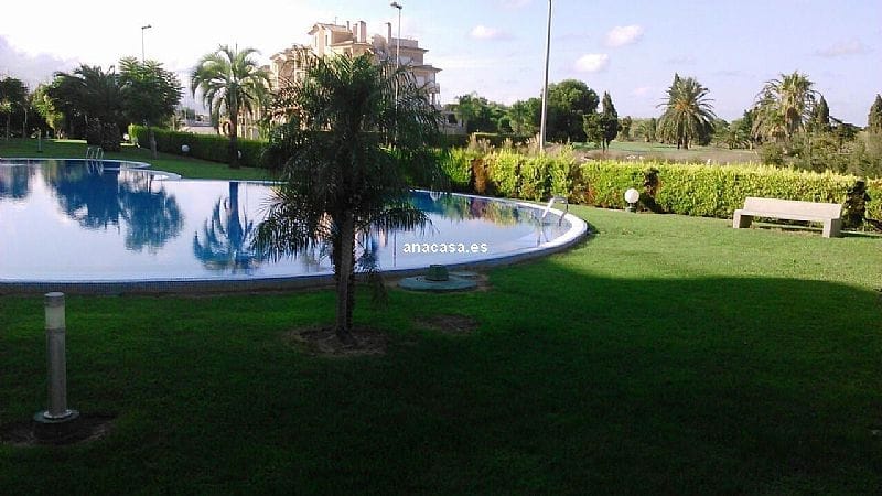 Ana casa piscina