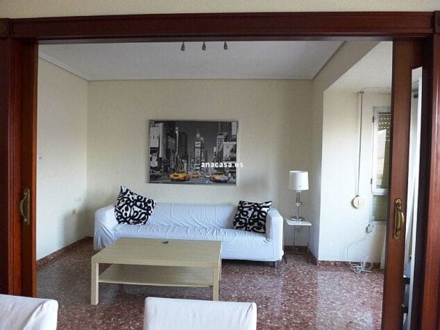 Ana casa piso en Oliva