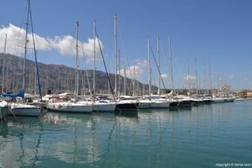 Barcos en el Puerto Deportivo de Dénia