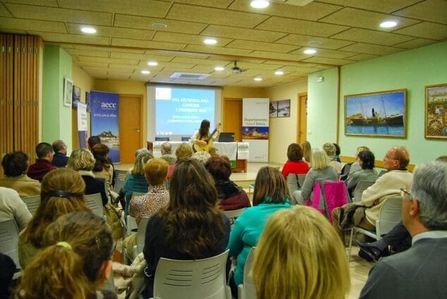 Charla del Día Mundial Contra el Cáncer