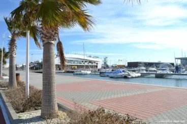 El paseo marítimo de Dénia desde el carril bici