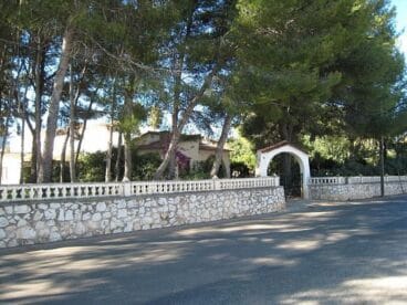 Euroholding chalet en denia con terreno