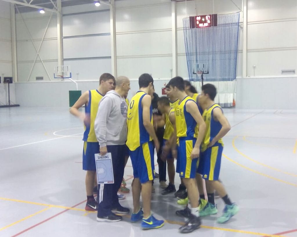 Juan Luis Pérez con sus chicos