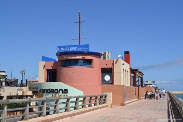 Puerto Deportivo Marina de Dénia Restaurante Rumbo 90