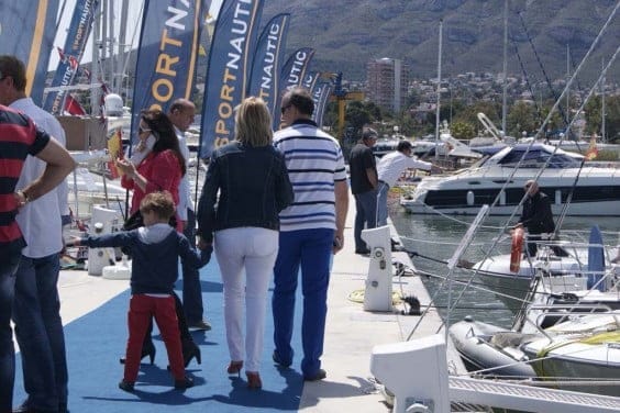 Visitantes del Salón Náutico Marina Dénia