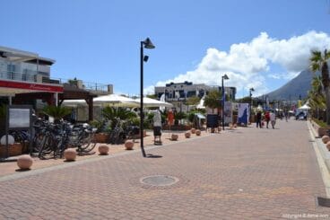 Zona de restaurantes del Puerto Deportivo Marina de Dénia