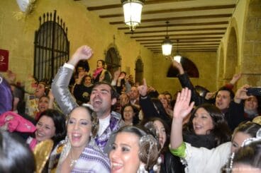 10 Premios fallas Dénia 2015 – Baix la mar celebra el primer premio de su sección