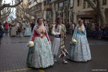Ofrenda Flores Fallas Dénia 2015 – Falla Port Rotes