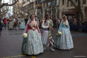 Ofrenda Flores Fallas Dénia 2015 – Falla Port Rotes