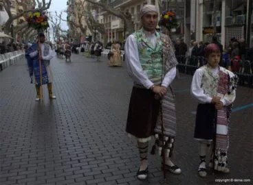 Ofrenda Flores Fallas Dénia 2015 – Falla Port Rotes