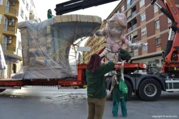 Plantà 2015 – Descarga de ninots del Saladar