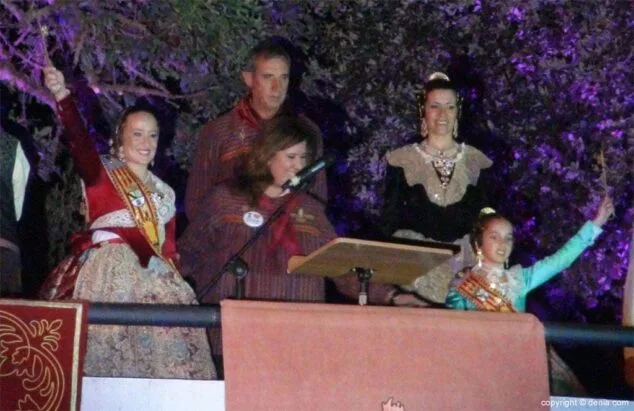 Benavente apuesta por reforzar la fiesta donde se debilita en el pregón de las fallas de Dénia 13 13 Pregón y Crida Fallas 2015 Llaves de la ciudad