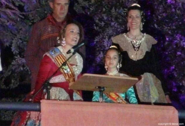 Benavente apuesta por reforzar la fiesta donde se debilita en el pregón de las fallas de Dénia 14 14 Pregón y Crida Fallas 2015 crida de las falleras mayores