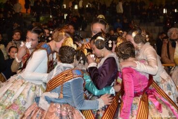 Cremà de la falla de la Junta Local Fallera – lloros