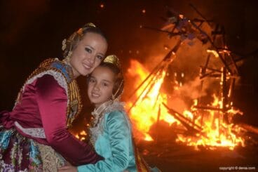22 Cremà de la falla de la Junta Local Fallera Carla y Candela en la cremà