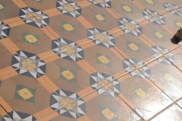 Azulejos de un edificio en Marqués de Campo