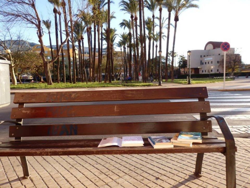 El movimiento de intercambio de libros 'bookcrossing' llega a Dénia 1 Bookcrossing en Dénia