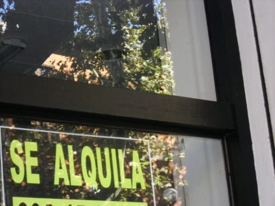 Cartel de se alquila