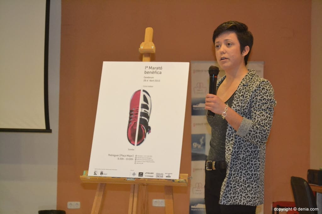 Cartel de la maratón benéfica de Cerebrum