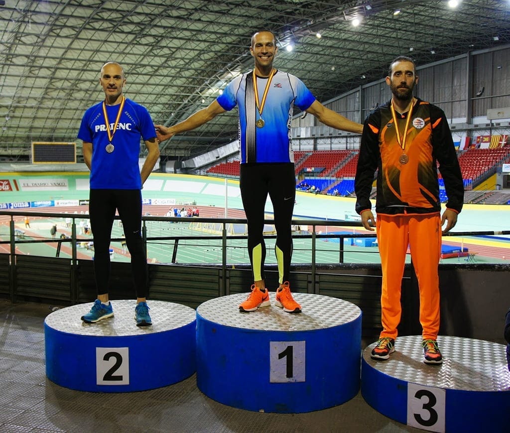 Juanra Pous doble campeón de España Veteranos en San Sebastián 2 Juanra Pous en lo más alto del podium