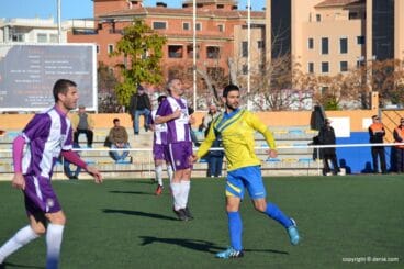 Mono delantero del CD Dénia