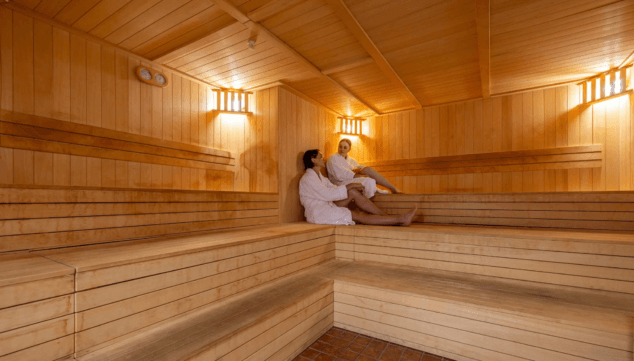 sauna finlandesa y hammam en el centro de salud la sella