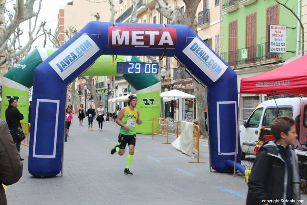 2º Marcha Solidaria Deniacom a favor del CEE Raquel Payà - llegada a meta