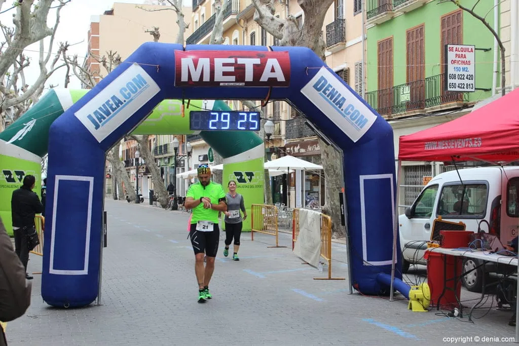 2º Marcha Solidaria Deniacom a favor del CEE Raquel Payà - llegada a meta