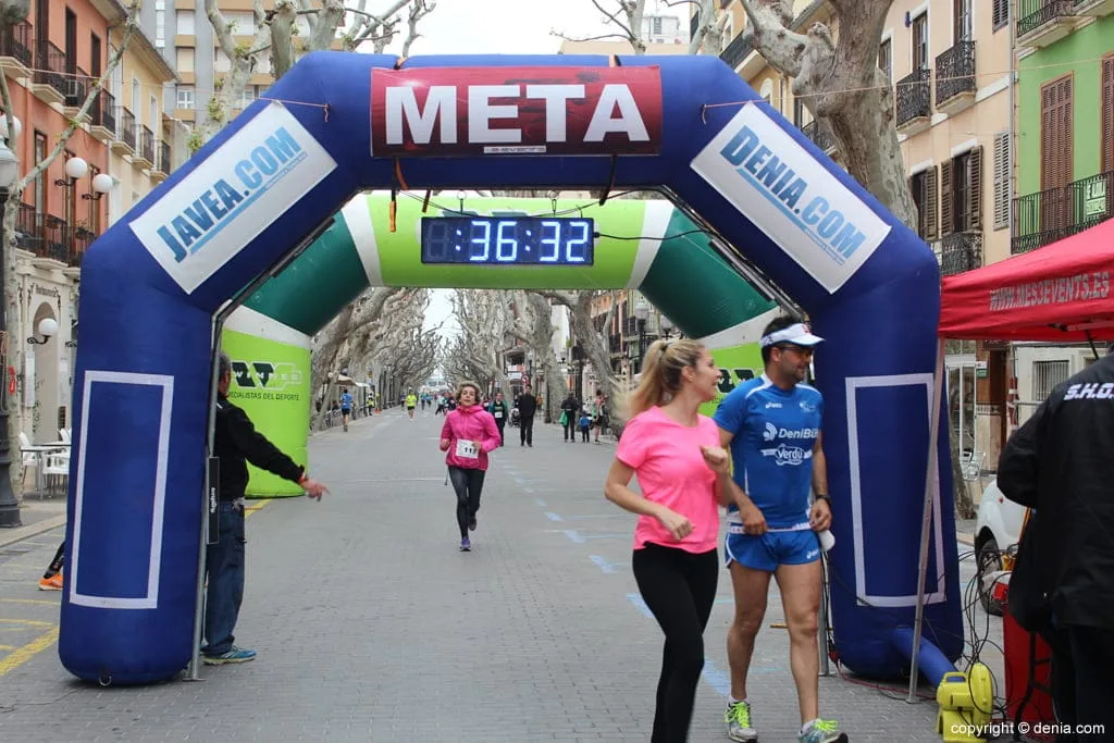 2º Marcha Solidaria Deniacom a favor del CEE Raquel Payà - llegada a meta
