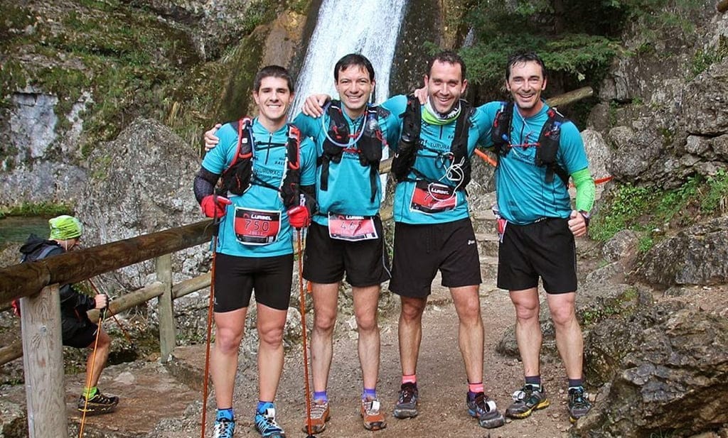 Atletas del C.A. Baleària Diànium en Riopar