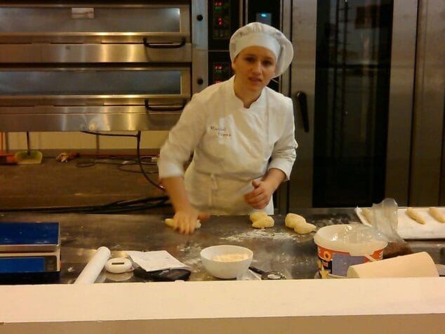 La dianense Raquel López Van Beek gana un puesto en la selección nacional de panaderos artesanos 7 Raquel López Van Beek en el Campeonato Nacional de Panaderos Artesanos