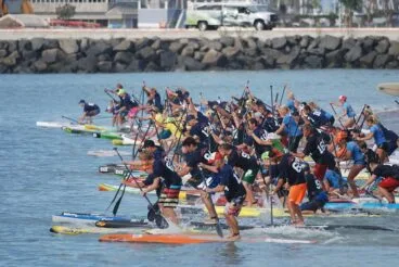 Regata de paddel surf