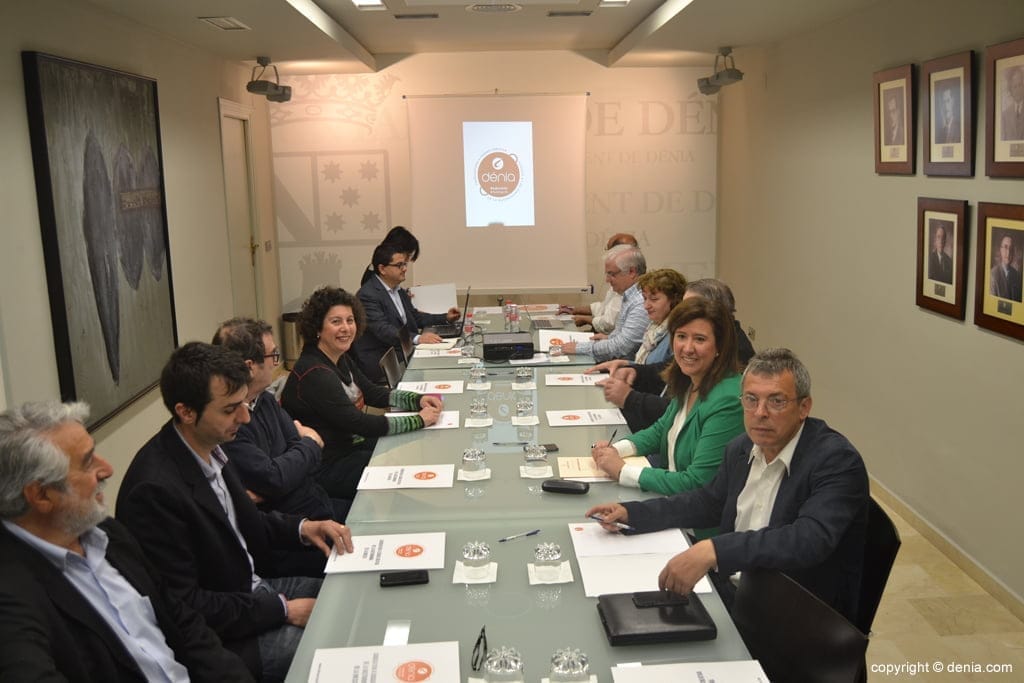 Reunión del equipo redactor de la candidatura de Dénia a Ciudad Creativa de la Gastronomía