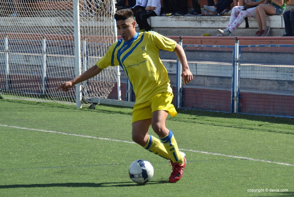 Dolorosa derrota del CD. Dénia ante su vecino el CD. Jávea 1 Souhe el mejor del Dénia