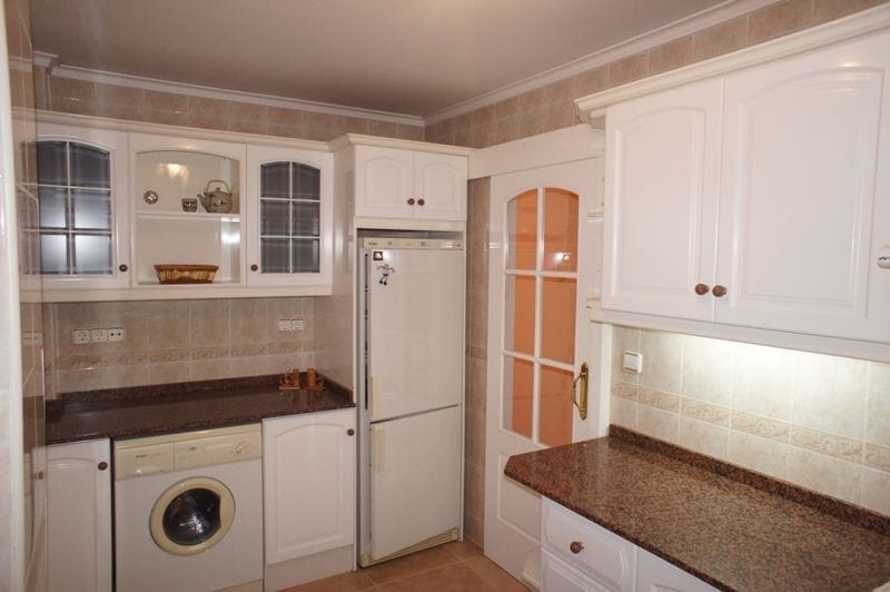 euroholding-venta apartamento-cocina