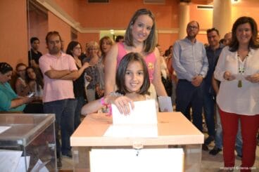 Elección Falleras Mayores Dénia 2016 – Voto de Candela pastor