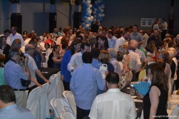 Presentación candidatura PP Dénia – Entrada de Ana Kringe y José Císcar