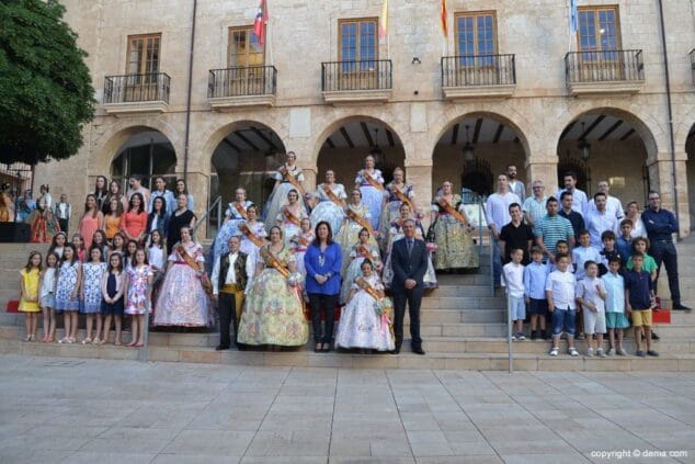 09 Proclamación Falleras Mayores de Dénia 2016 Falleras Mayores con cargos 2016