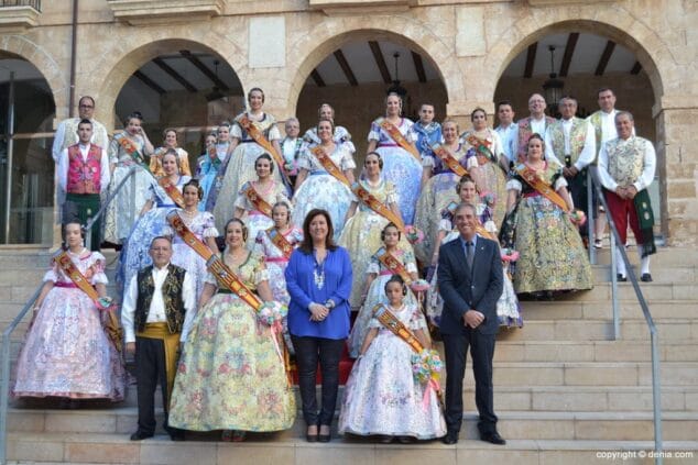 10 Proclamación Falleras Mayores de Dénia 2016 Falleras Mayores con Junta Local Fallera