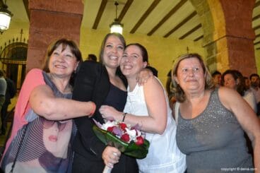 Elección Falleras Mayores Dénia 2016 – Marina y su familia