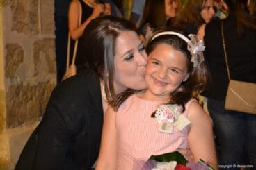 Elección Falleras Mayores Dénia 2016 – Beso de Marina a Alejandra