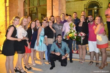 Elección Falleras Mayores Dénia 2016 – Marina con los cargos 2015