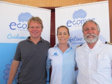 Alex Pella y Tehresa Zabell con Gabriel Martínez