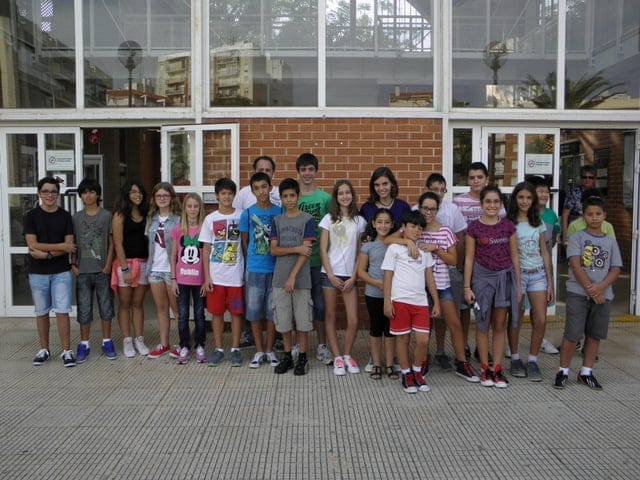 Alumnos miembros de la Asociación para el Estímulo de las Matemáticas de la comarca de la Marina Alta (APEMA).