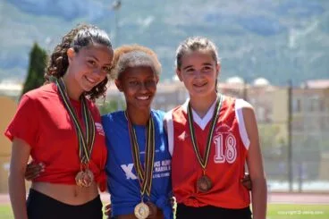 Atleta de Dénia en el podium