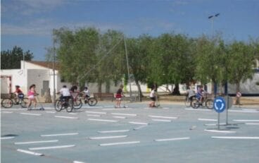 Circuito de educación vial en el Colegio de la Xara