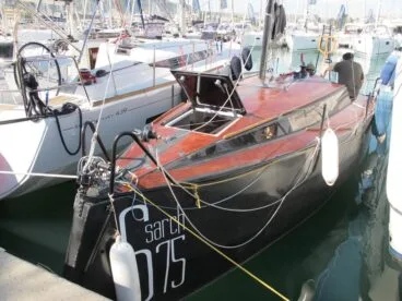 Embarcación Sarch 675