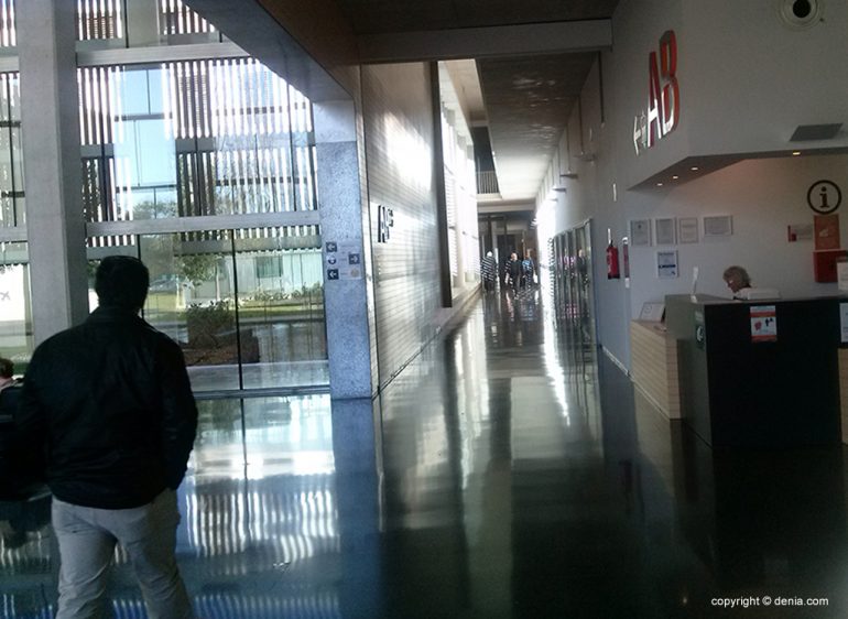 Hall del Hospital Marina Alta