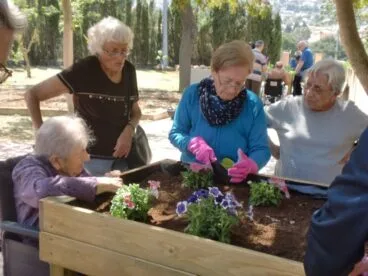 Huertos terapéuticos en la residencia de ancianos